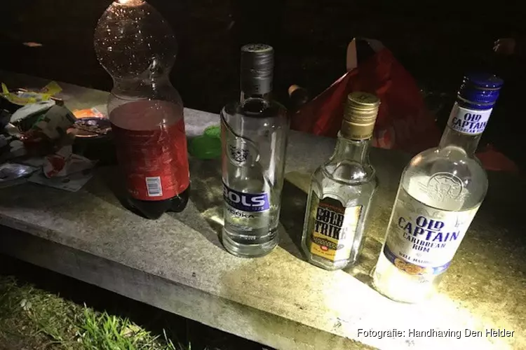 Handhaving: veel meer drinkende jongeren op de bon in Den Helder