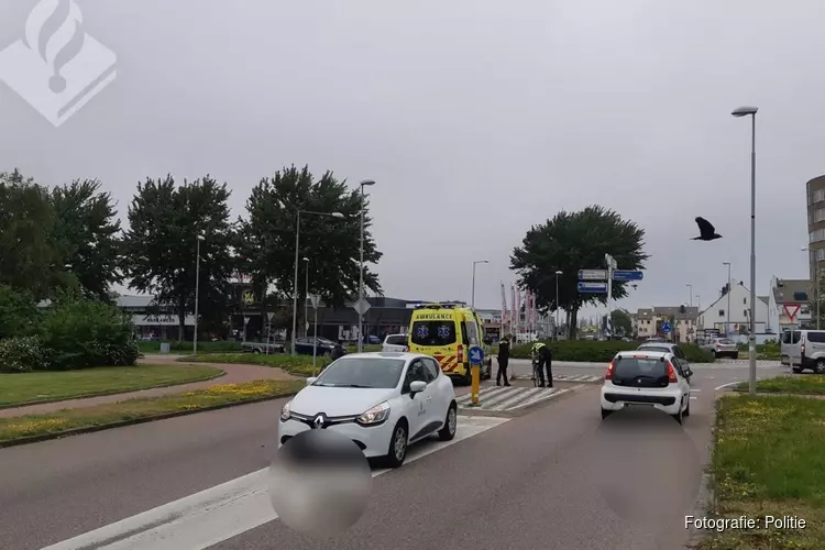 Jonge fietser gewond bij aanrijding op rotonde Den Helder