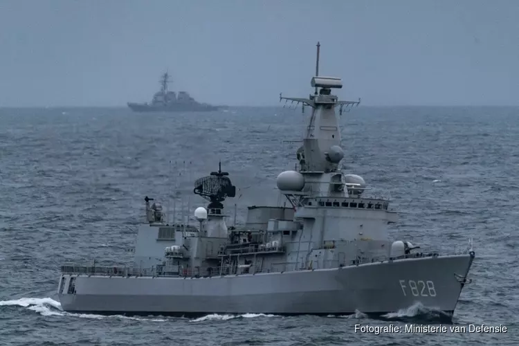 In week tijd trekken drie marineschepen vanuit Den Helder de oceaan over