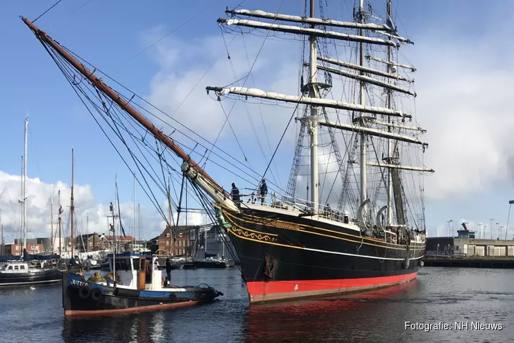 Stad Amsterdam ligt de komende vijf maanden in Den Helder: "Prachtig gezicht"