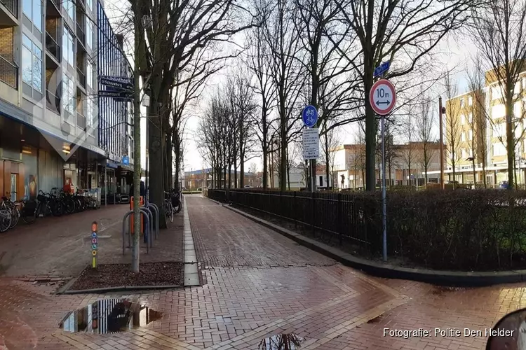 Getuigenoproep: Vier jongeren slaan fietser en ouder echtpaar