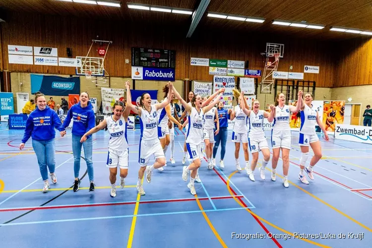 Basketbalsters Den Helder na 12 jaar weer kampioen van Nederland