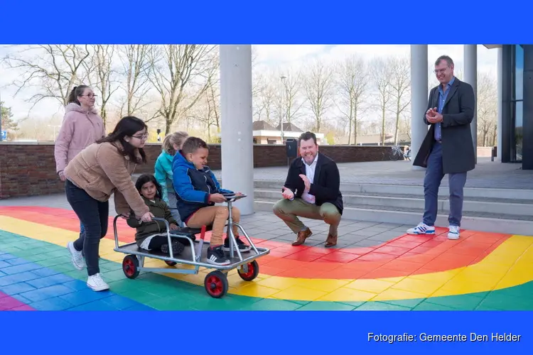 Eerste regenboogpad in Den Helder