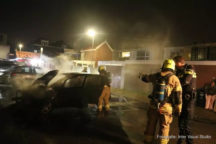 Autobrand in de Brouwerstraat