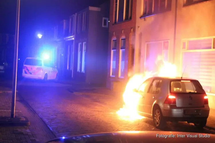 Wederom autobrand in Helderse Visbuurt