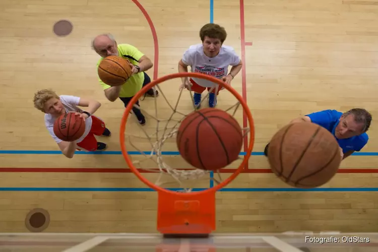 OldStars walking basketball van start in Den Helder