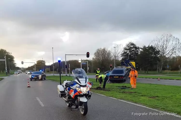 Automobilist onder invloed belandt in de berm