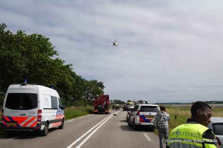 Twee personen overleden en drie gewonden bij ernstig ongeval op N249