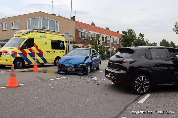 Ongeval op Ruyghweg in Den Helder, vrouw en kind gewond