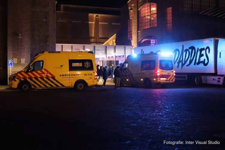 Valpartij in theater in Den Helder: traumahelikopter ter plekke