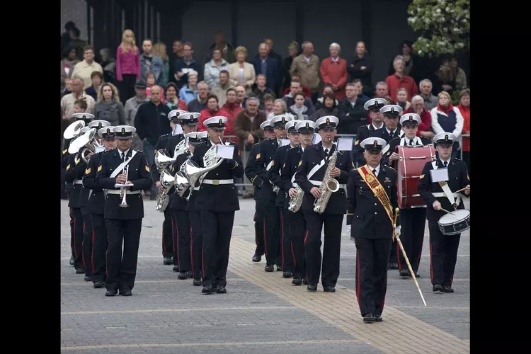 Optreden Marinierskapel der Koninklijke Marine samen met The Band of HM Royal Marines