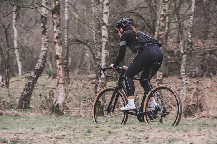 Waarom je fietshandschoenen wil dragen in koude weersomstandigheden