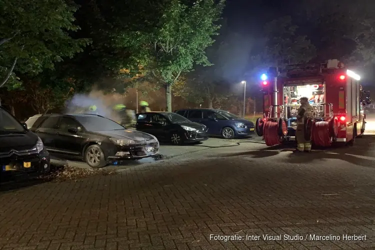 Autobrand in Den Helder, getuigen gezocht