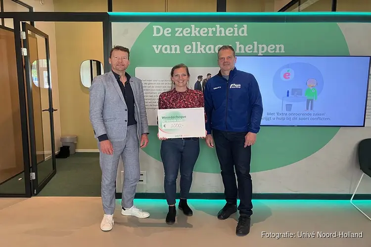 Sportvereniging Noordkop Atletiek en Marine Sportvereniging Zeemacht Wedstrijdzwemmen ontvangen donatie van € 1000 uit het Univé Ledenfonds