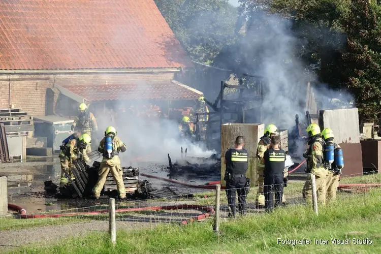 Brand ontstaan op Zuiderweg in Anna Paulowna