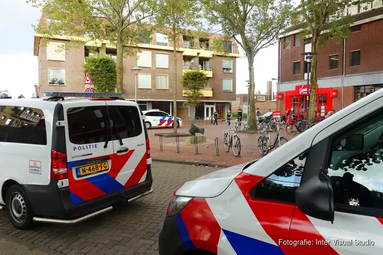 Gewonde bij steekincident aan Koningdwarsstraat