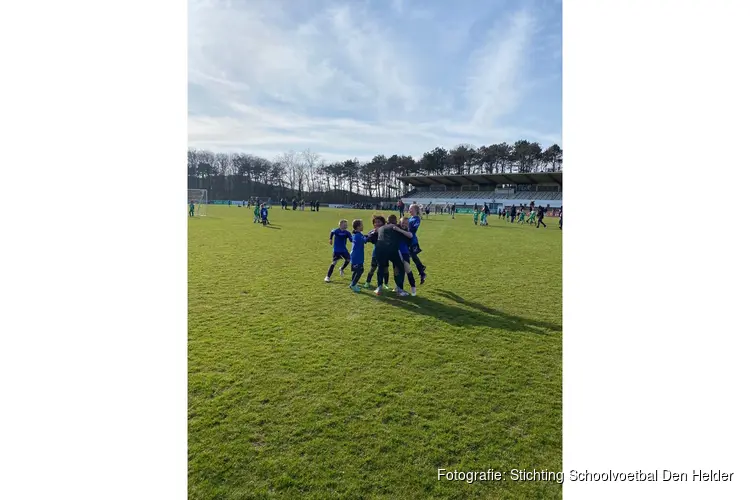 Stichting Schoolvoetbal Start met organisatie