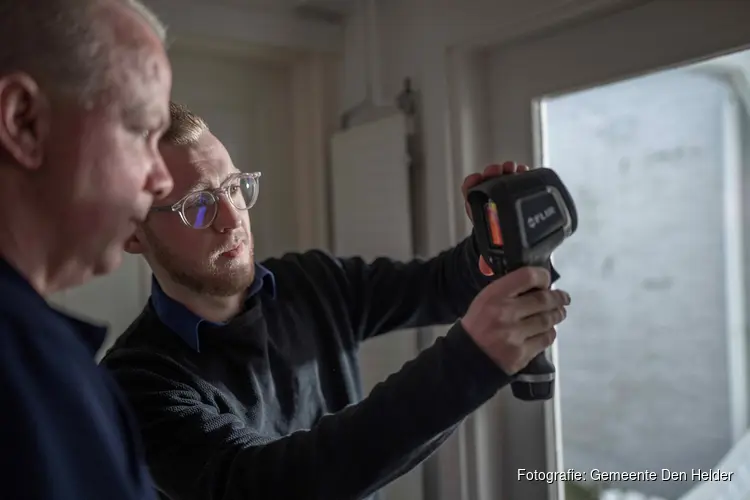 Warmtecamera ziet waar warmte weglekt