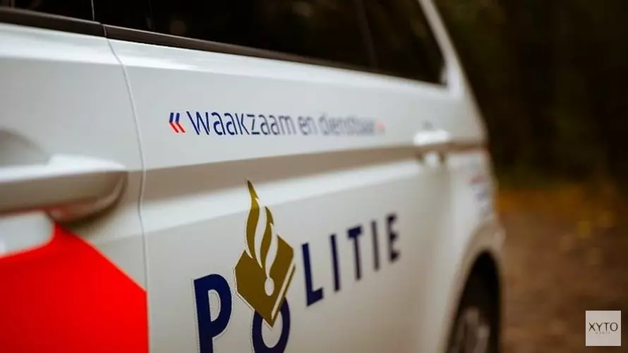 Dronken man in Den Helder rijdt auto in de prak en neemt de benen