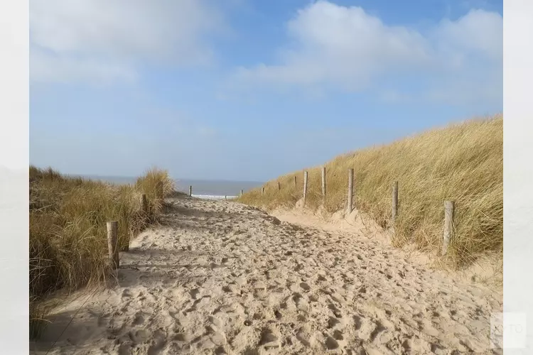 Onderzoek nodig naar granaten op strand Den Helder