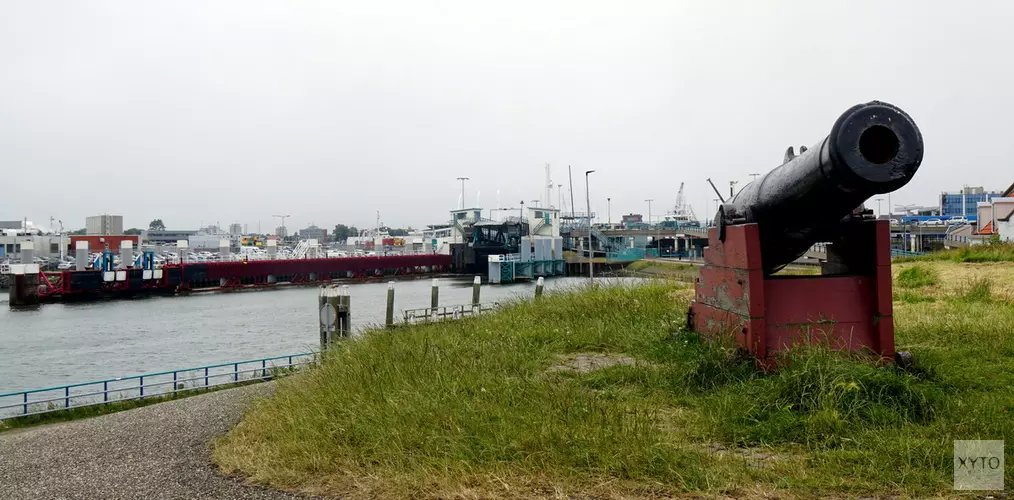 Erepenning gemeente voor strandvonder Bontes